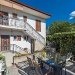 Loredana Apartment *
