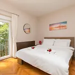 Loredana Appartement *