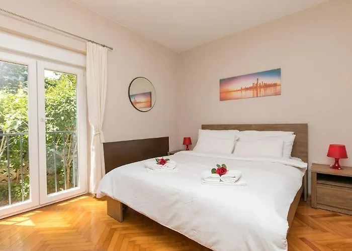 Loredana Apartment *