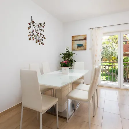 Loredana Apartment Porec