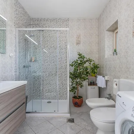Loredana Apartment Porec